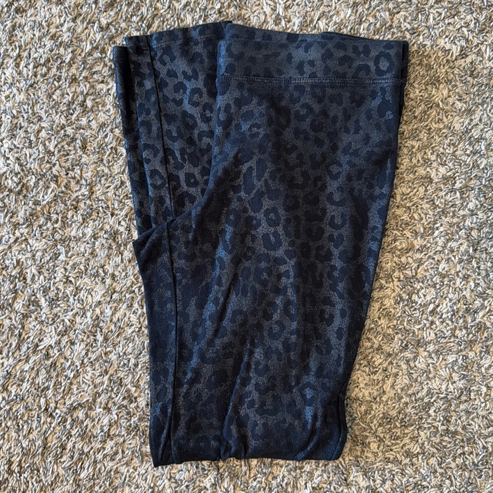 Express Leopard Leggings.